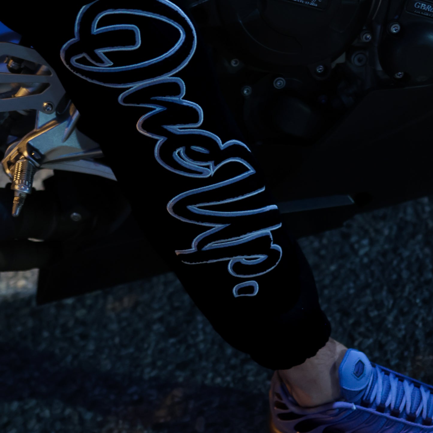 SZN.1 Signature Chenille Trackpants Fitted